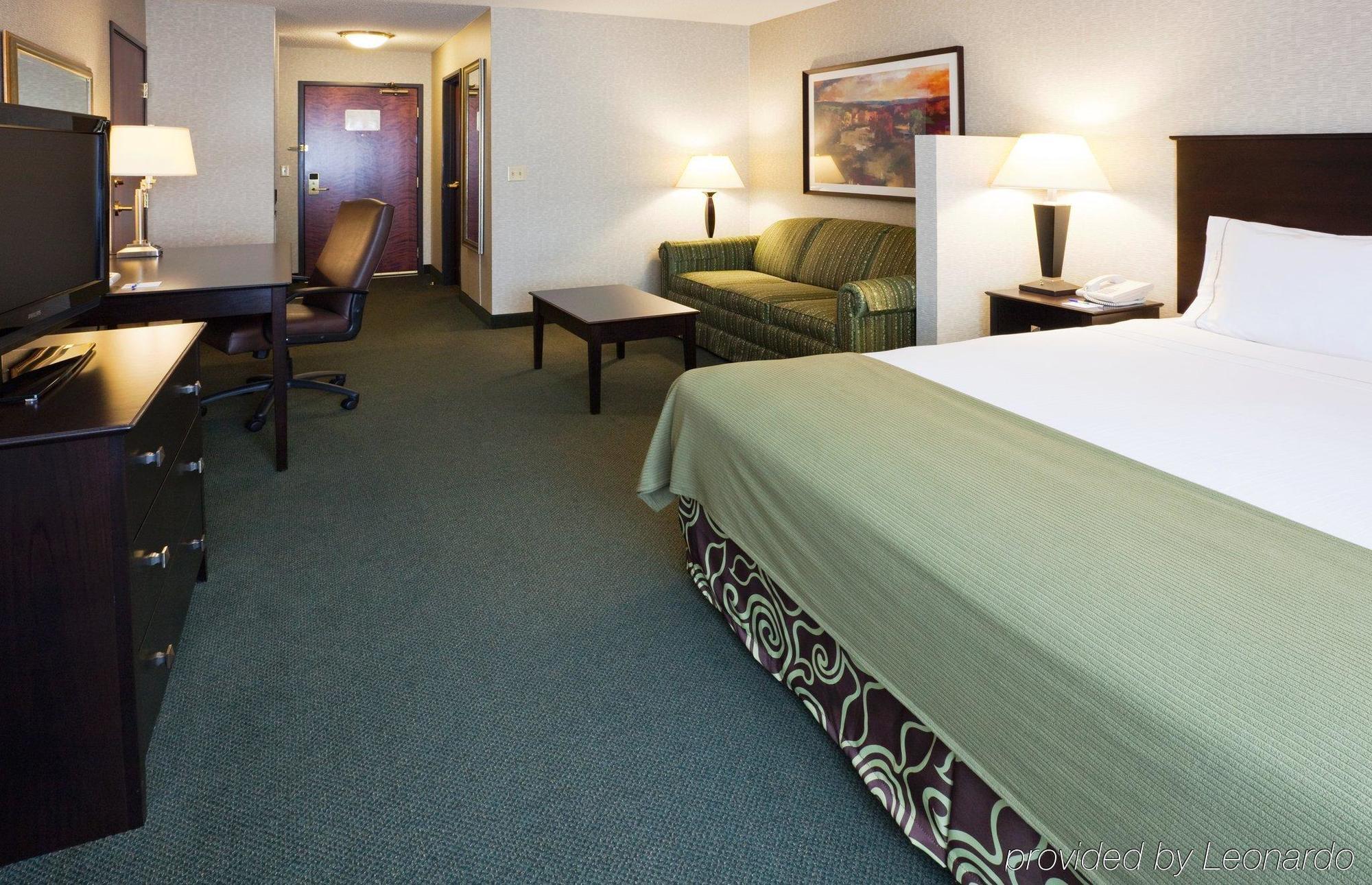Holiday Inn Express Hotel & Suites Minneapolis-Downtown Convention Center By Ihg Exterior foto