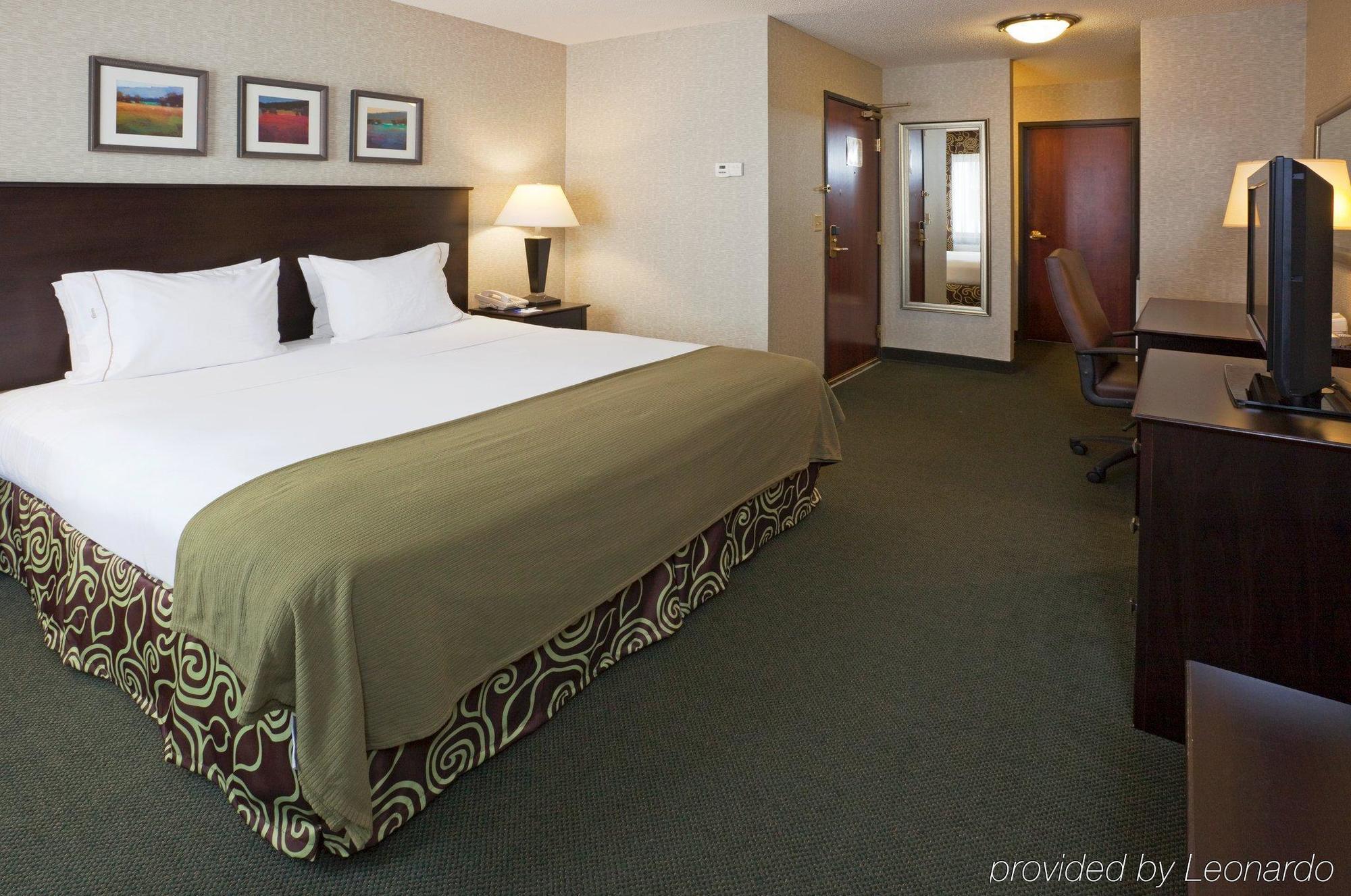 Holiday Inn Express Hotel & Suites Minneapolis-Downtown Convention Center By Ihg Exterior foto